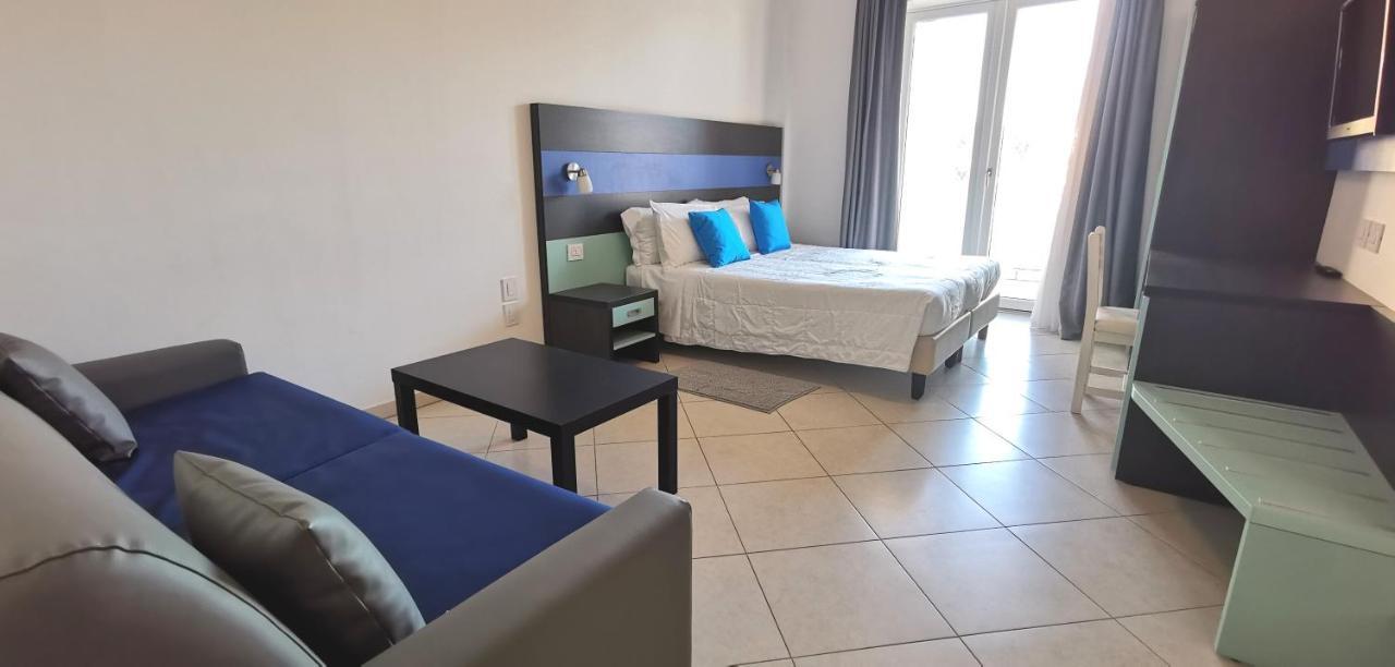 Hotel Oceanomare Punta Marina Eksteriør billede