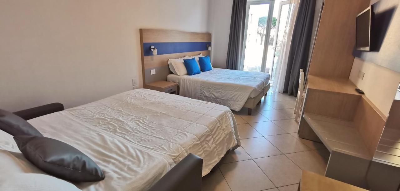 Hotel Oceanomare Punta Marina Eksteriør billede
