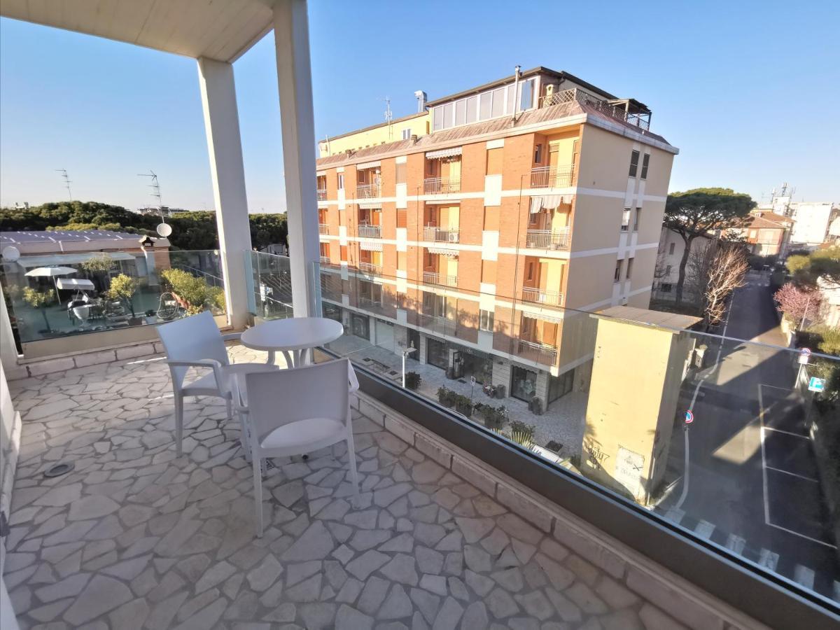 Hotel Oceanomare Punta Marina Eksteriør billede
